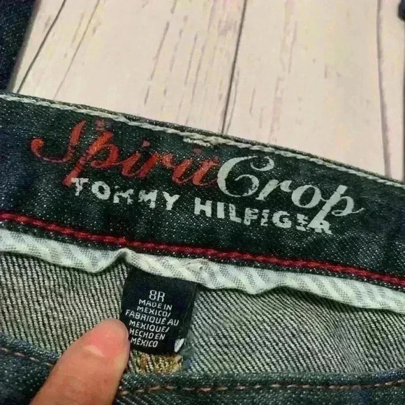 Tommy Hilfiger Capris Jeans Size 8R - Picture 3 of 4